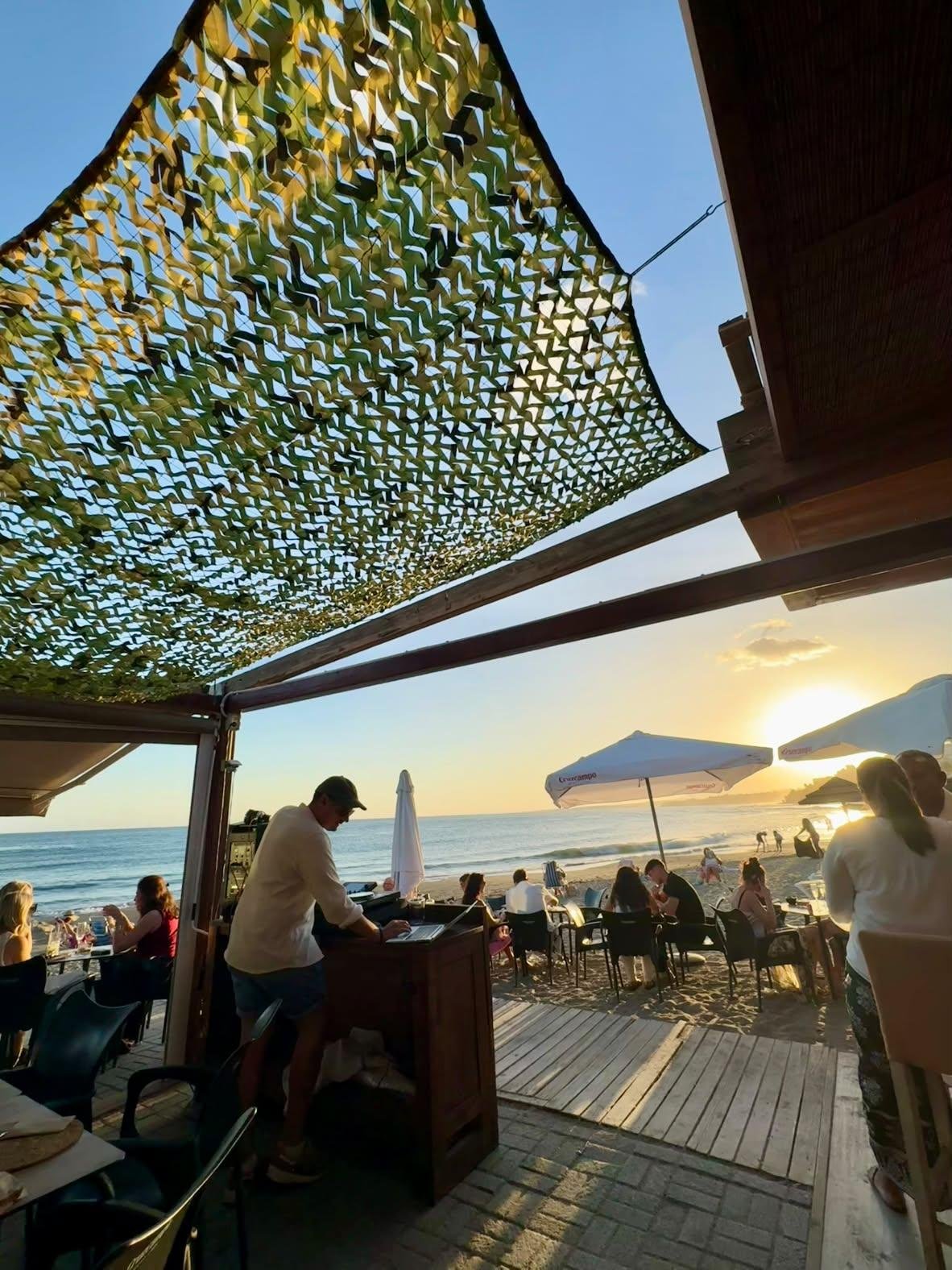 Musica en vivo en Bocana Beach Marbella
